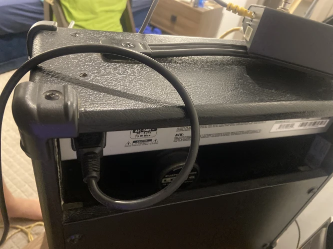 line 6 spider ıv 15 gitar amfisi 5