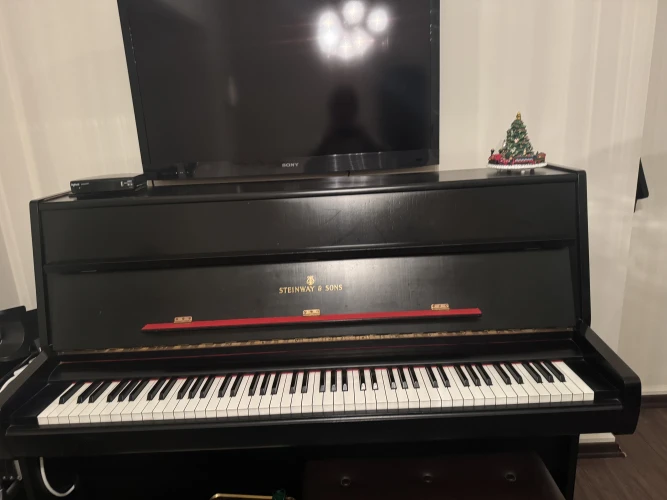 Steınway Sons marka piyano.. 4