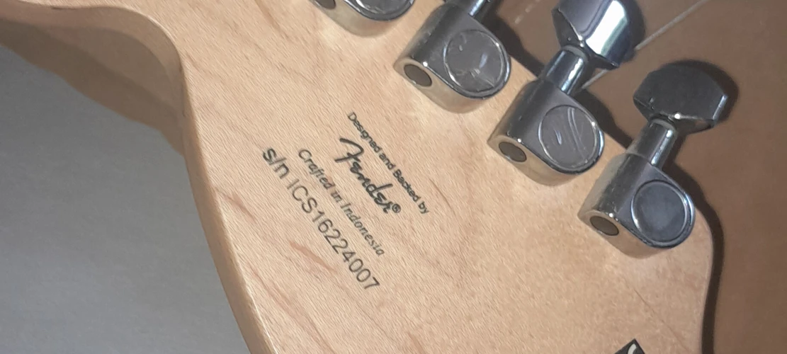 Squier Affinity Stratocaster 8