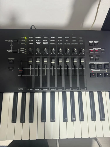 Yamaha Motif XF7 7