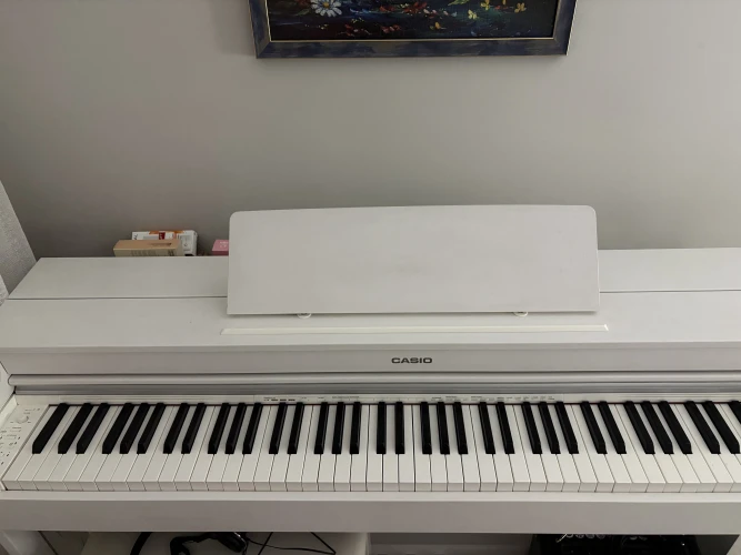 Casio AP-470 Dijital Piyano Çok Temiz,az kullanılmış. 2