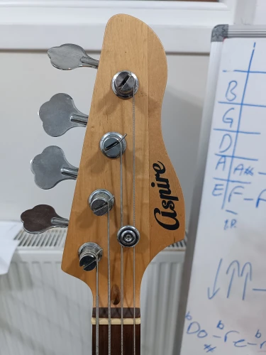 Aspire Bass gitar 4 telli - 2 single manyetik 3