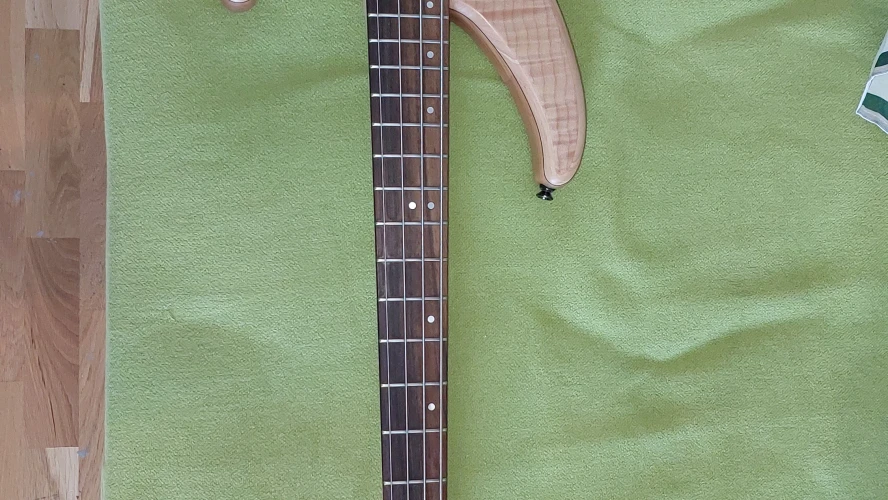 Yamaha TRBX604 8