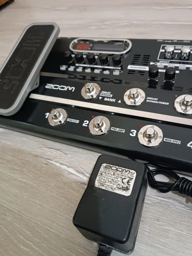 Zoom G9. 2tt Lambalı Gitar Effect Prosesör 6