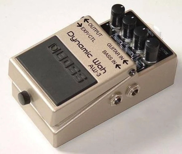 Boss AW-3 Dynamic Wah Compact Pedal 2