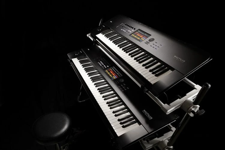 Korg NAUTILUS-73 4
