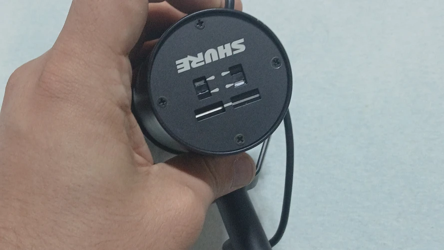 Shure SM7-B 3