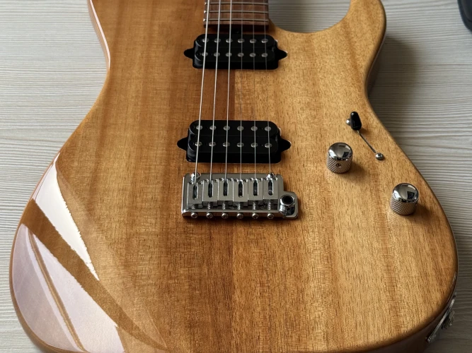 Suhr Custom Standard Koa & Pau Ferro 6