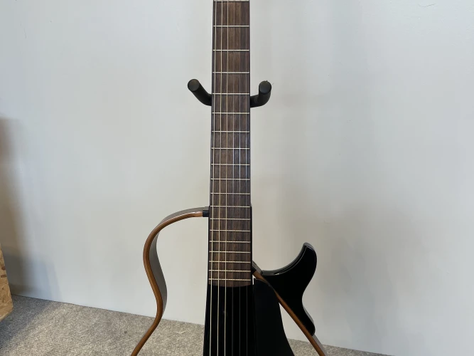 Yamaha SLG200N Elektro Klasik Gitar 2
