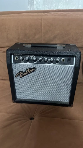 Boston Ga15R kombo gitar amfisi 1