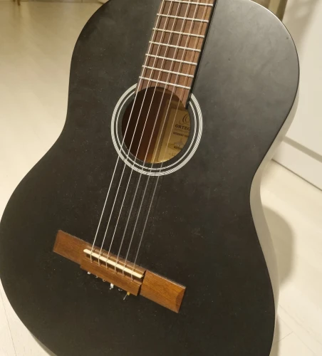 Ortega RST5MBK Klasik Gitar 2