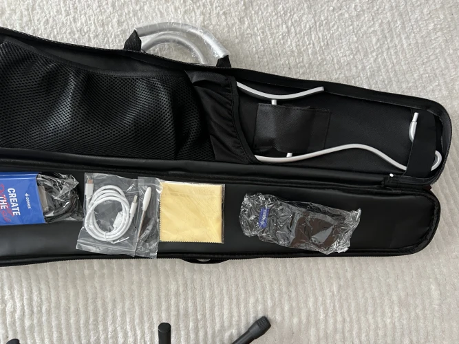 Donner HUSH™ X Pro Elektro Gitar (Beyaz) 7