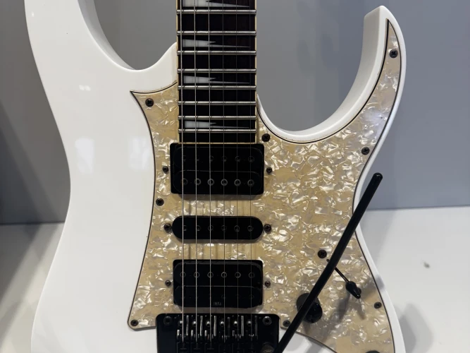 İbanez RG350DXZ Elektro Gitar 4
