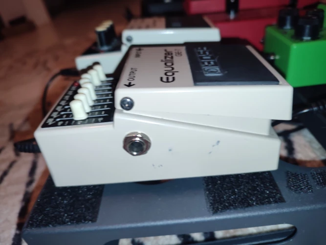Boss GE-7 EQUALİZER pedal 2