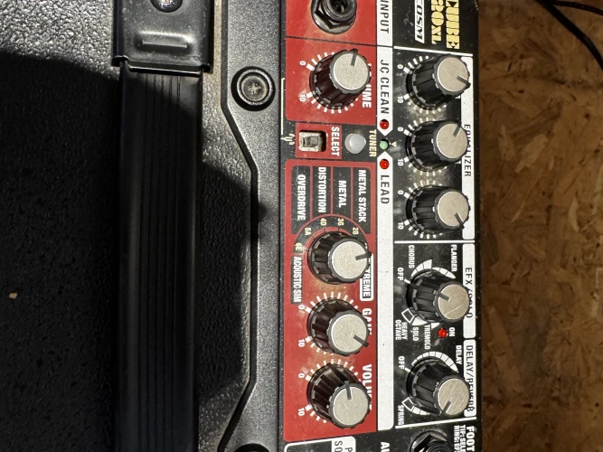 Roland Cube 20XL Elektro Gitar Amfisi 2