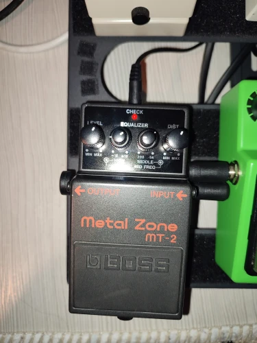 Boss MT-2 Metal Zone 1