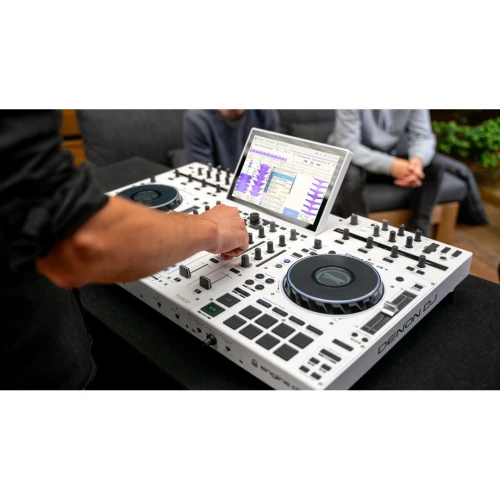 Denon DJ Prime 4+ White Edition 4