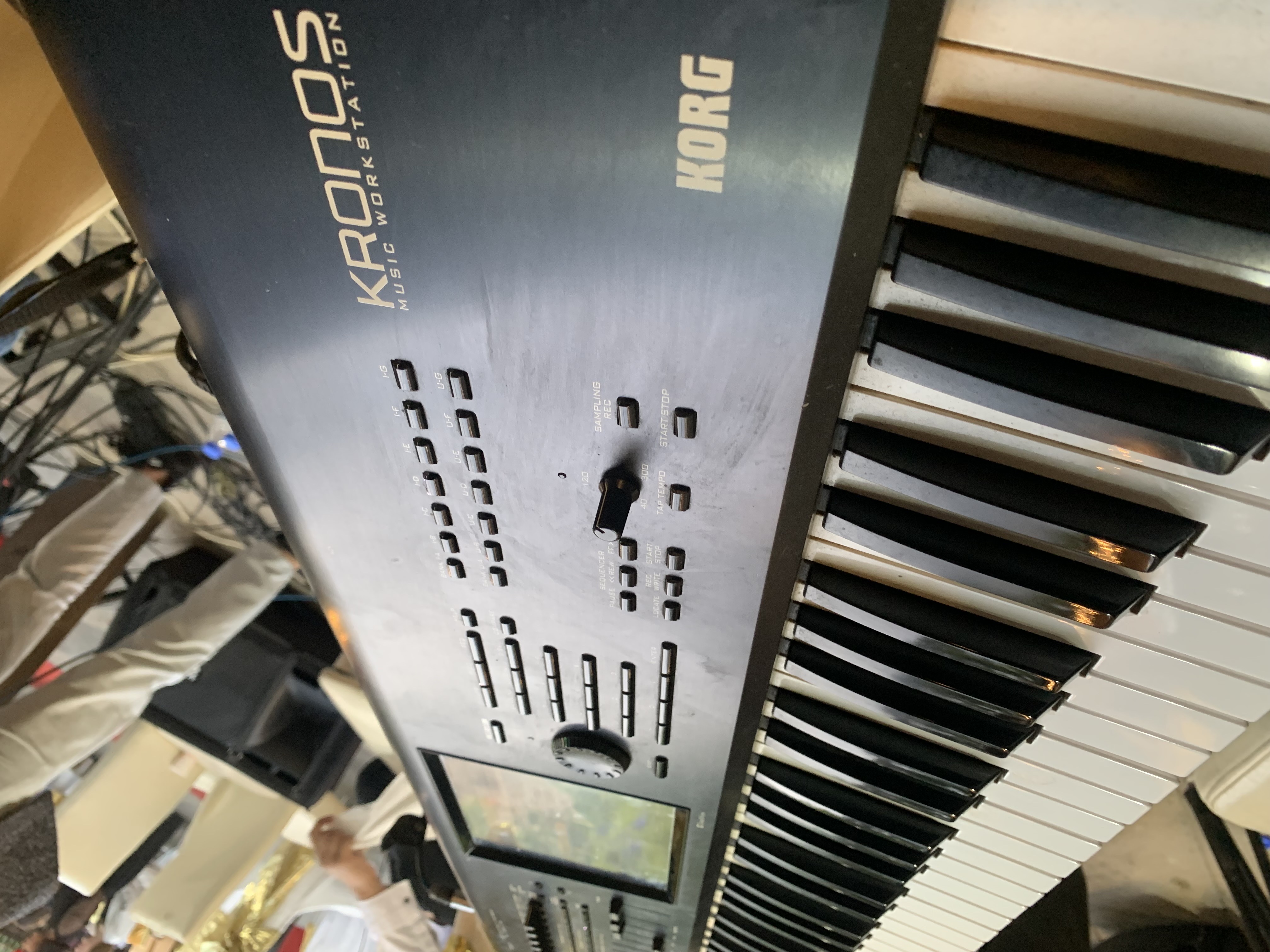 KORG KRONOS 1 61 tuş 3