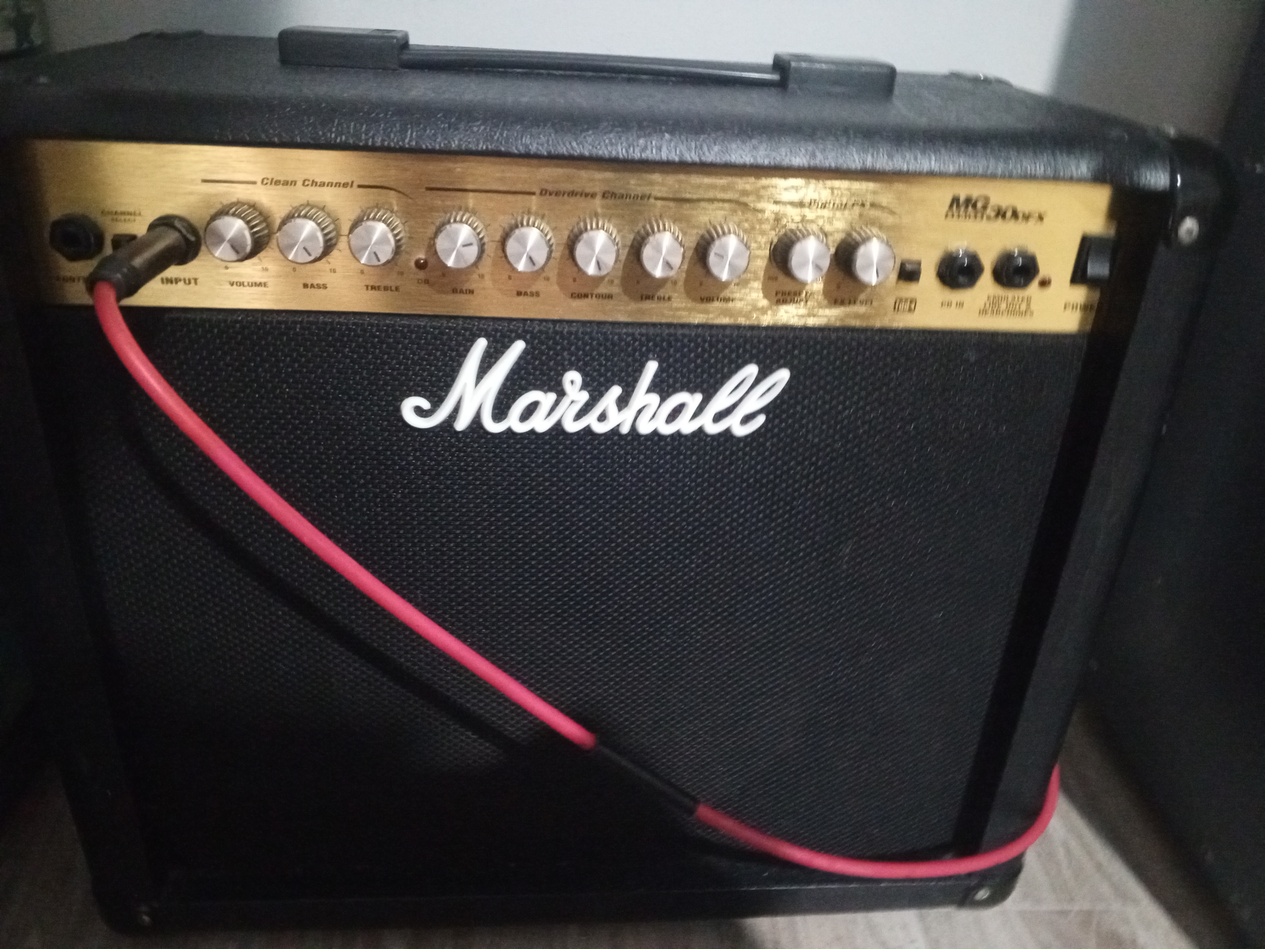 Marshall Mg30DFX 1