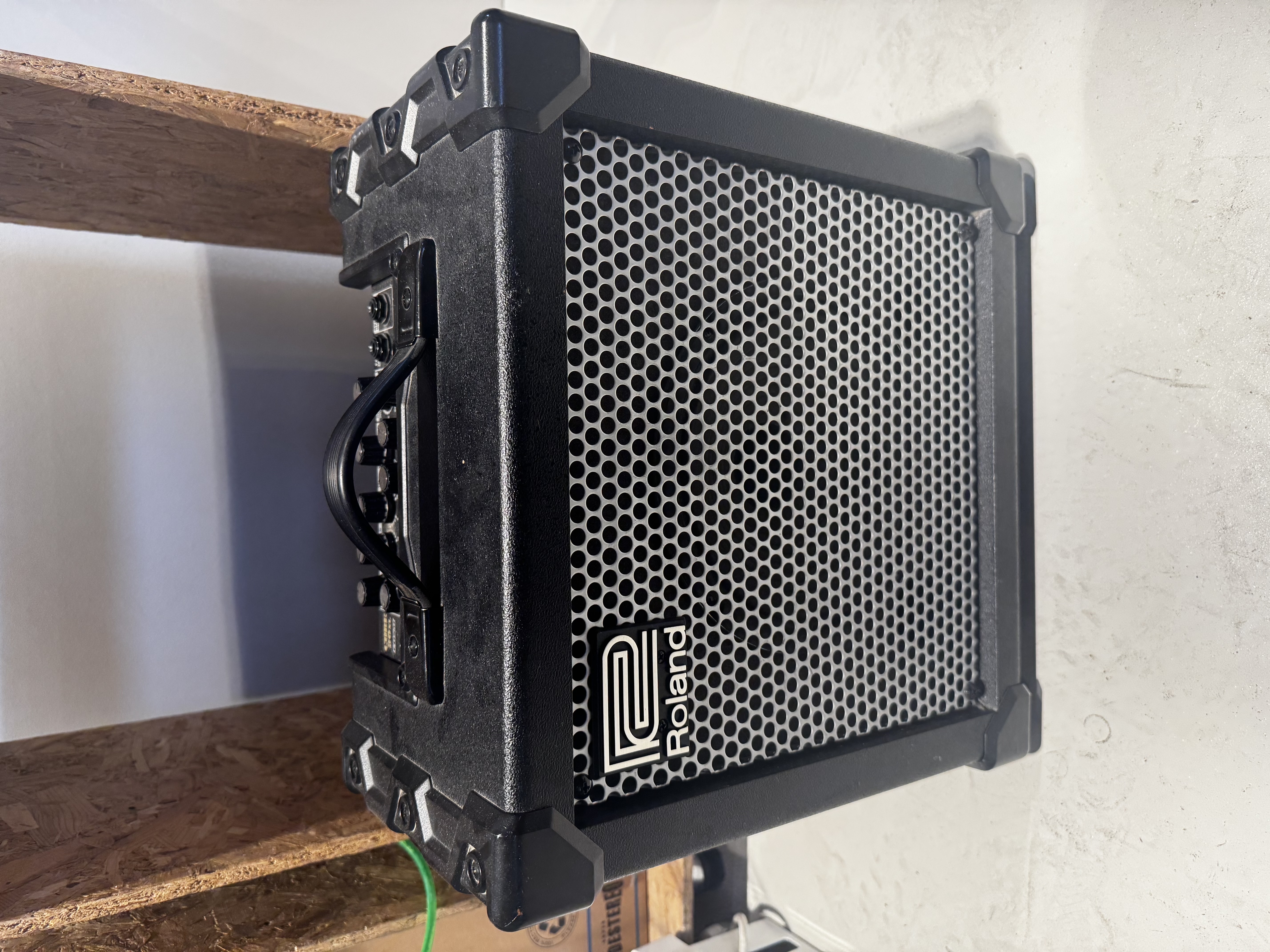 Roland Cube 20XL Elektro Gitar Amfisi 1