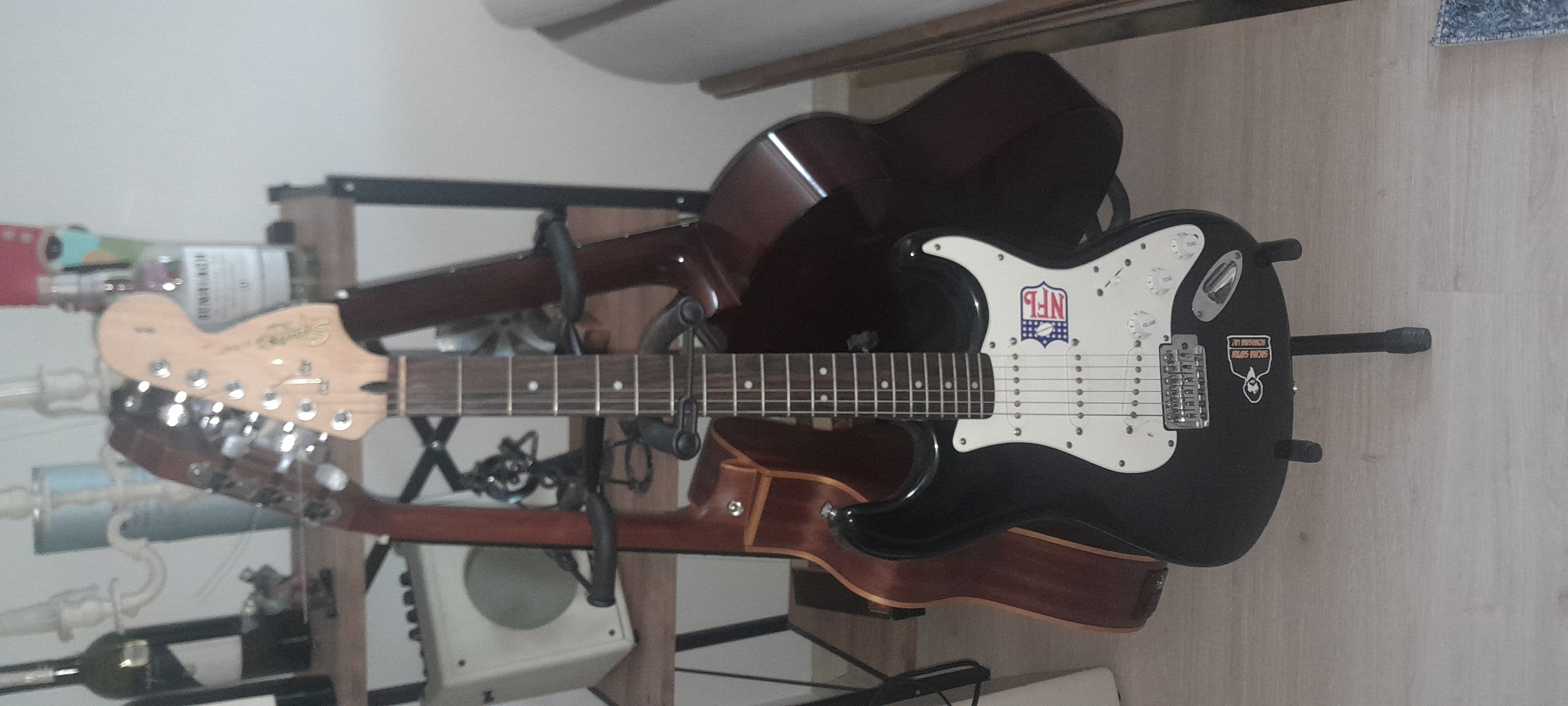 Squier Affinity Stratocaster 10