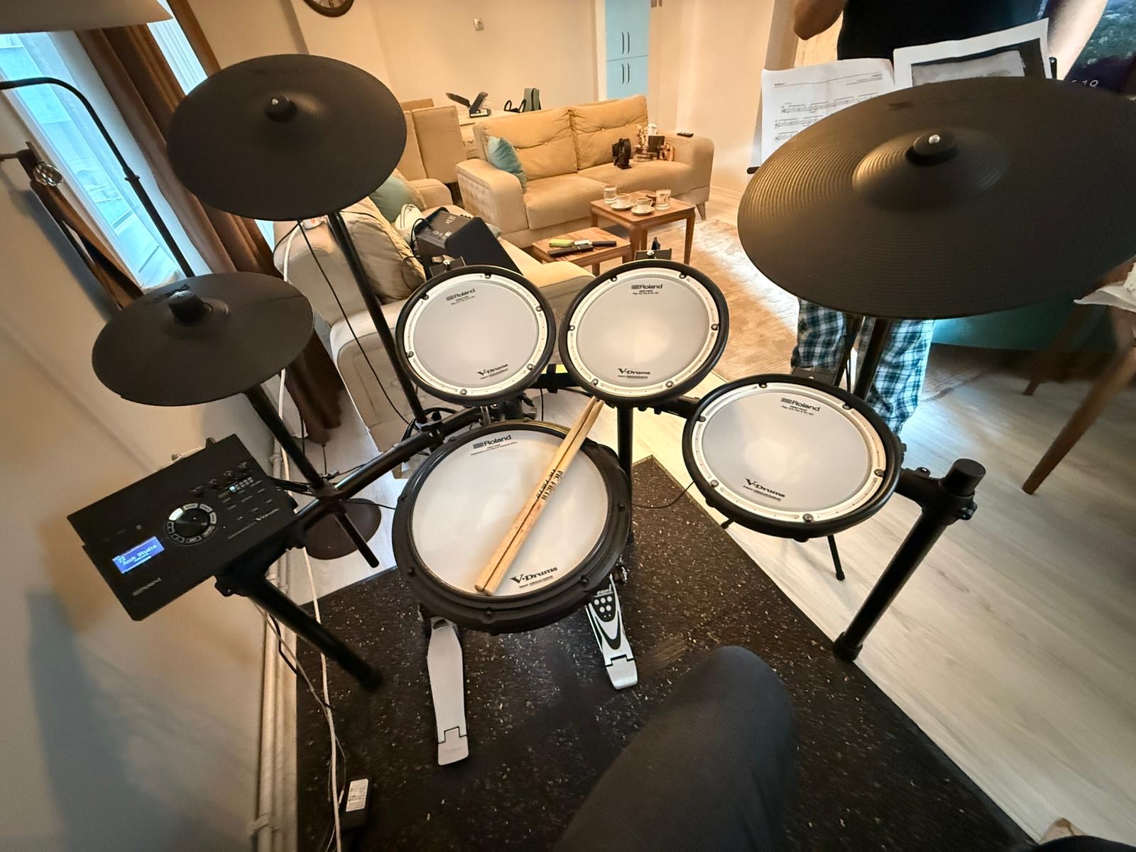 Roland Td- 17 kv2 model Davul Elektronik 1