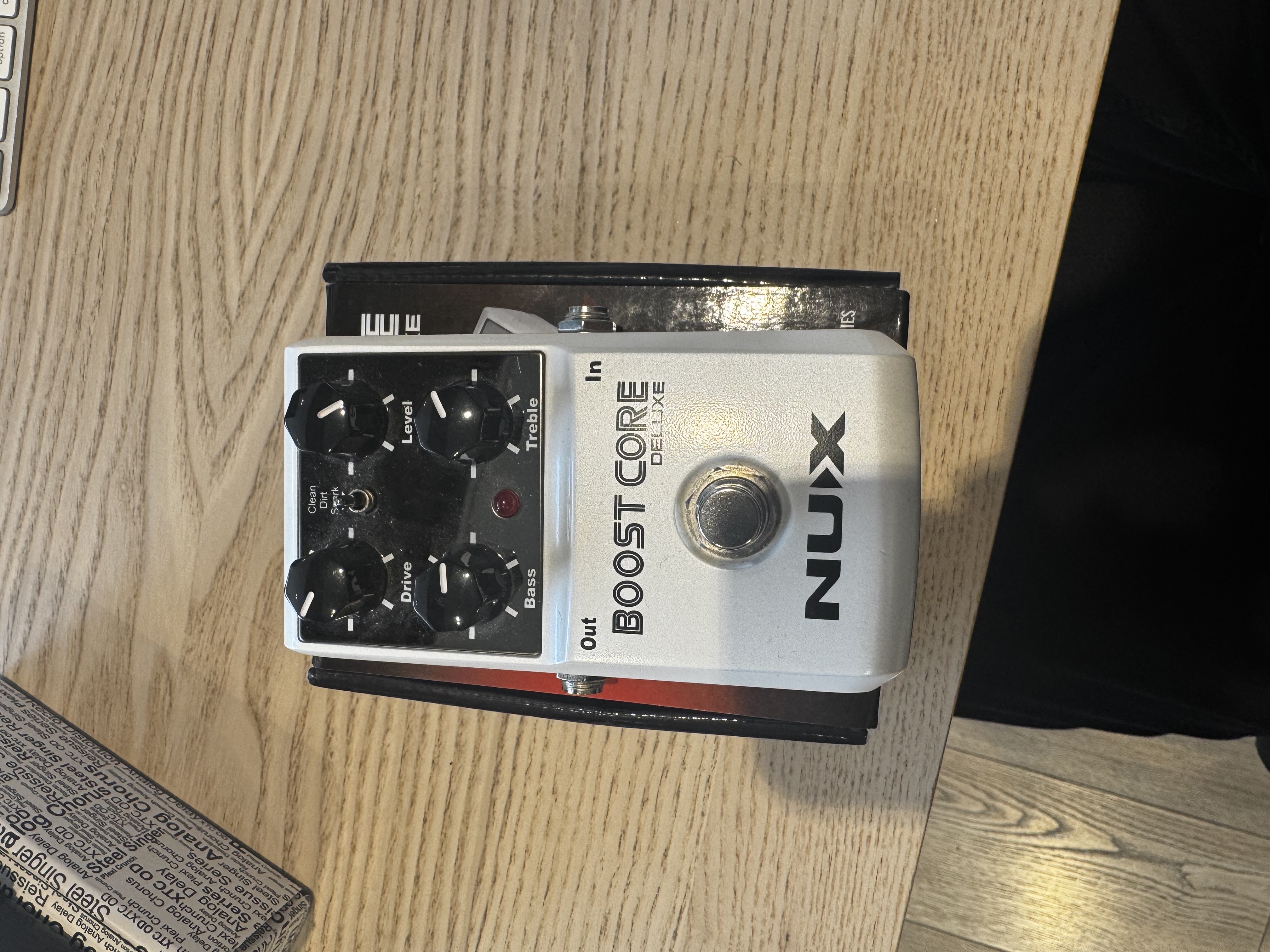 Nux Boost Core Distortion Pedalı 1