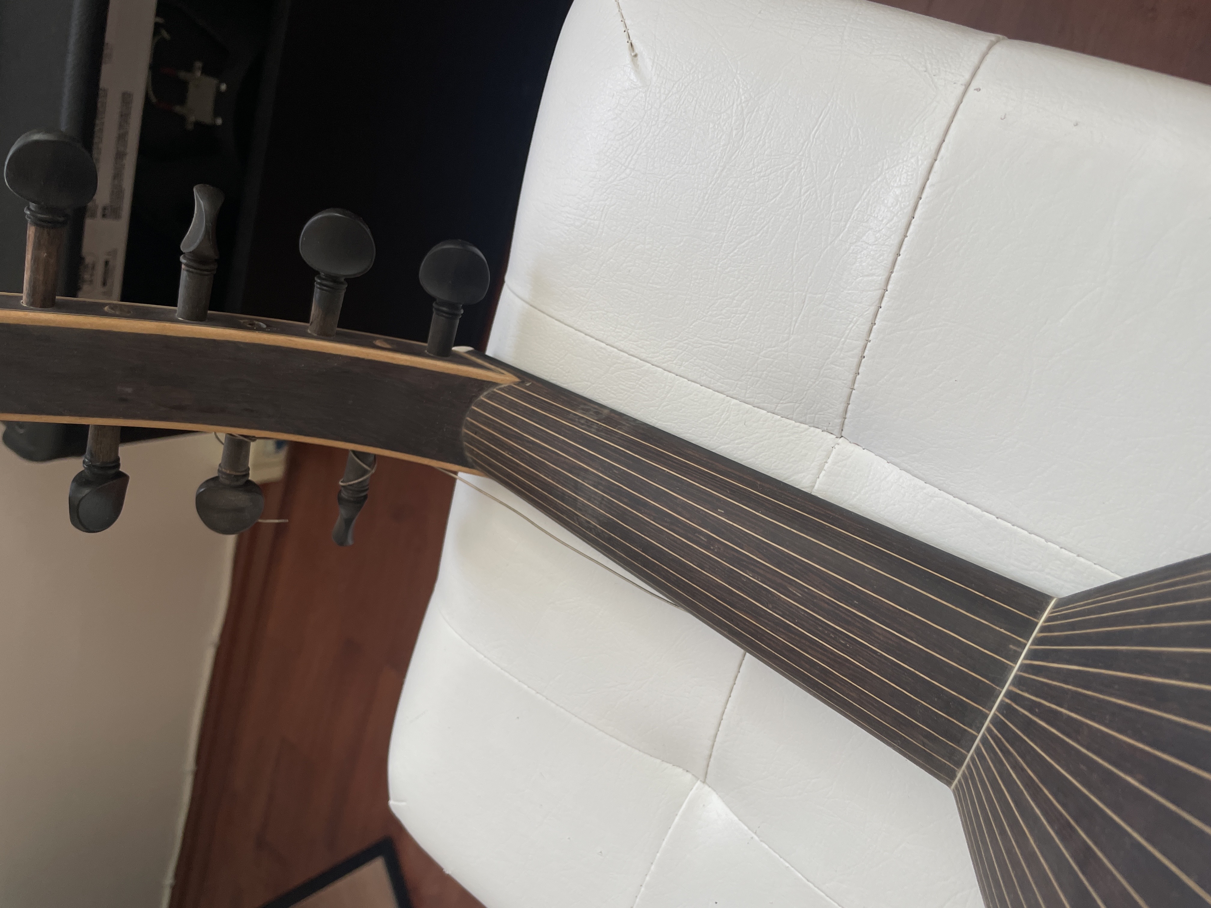 15 yıllık el yapımı ud 3