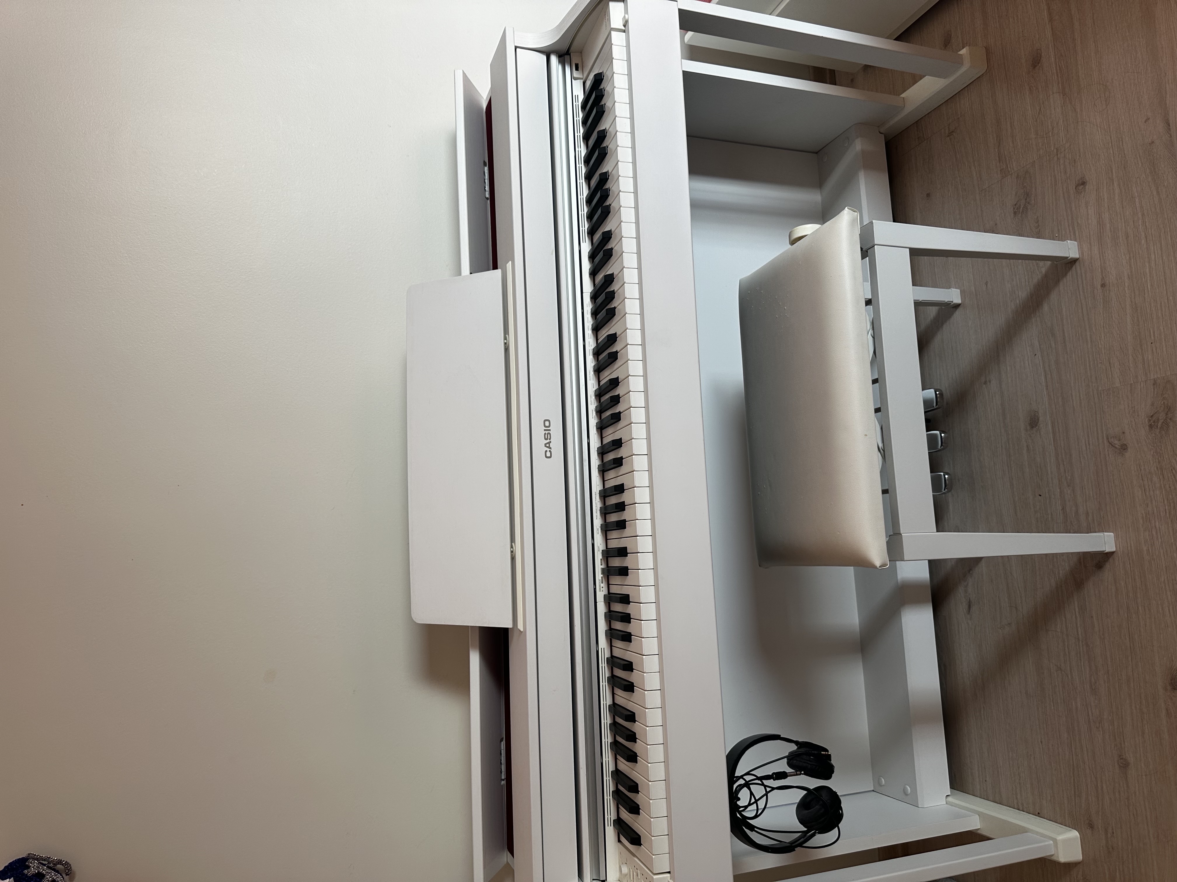 Casio AP-470 Dijital Piyano (Mat Beyaz) 3