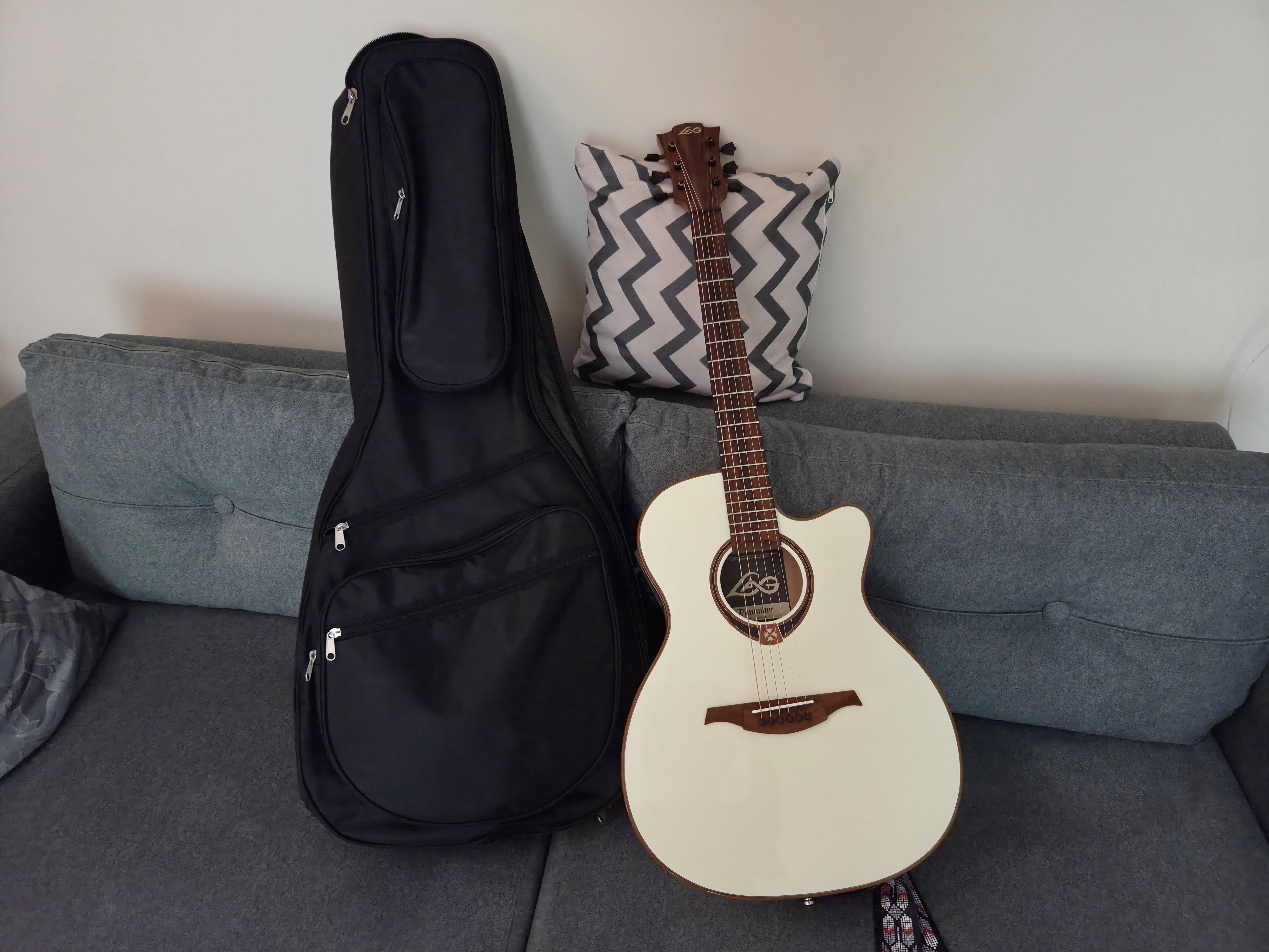 Lag T118 ASCE-IVO Elektro Akustik Gitar + Gigbag 1