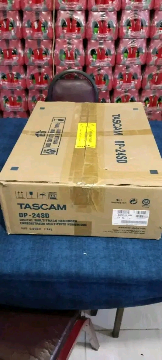 DEK MİKSER STÜDYO DIJITAL TASCAM DP-24SD SIFIR KAPALI KUTU 2