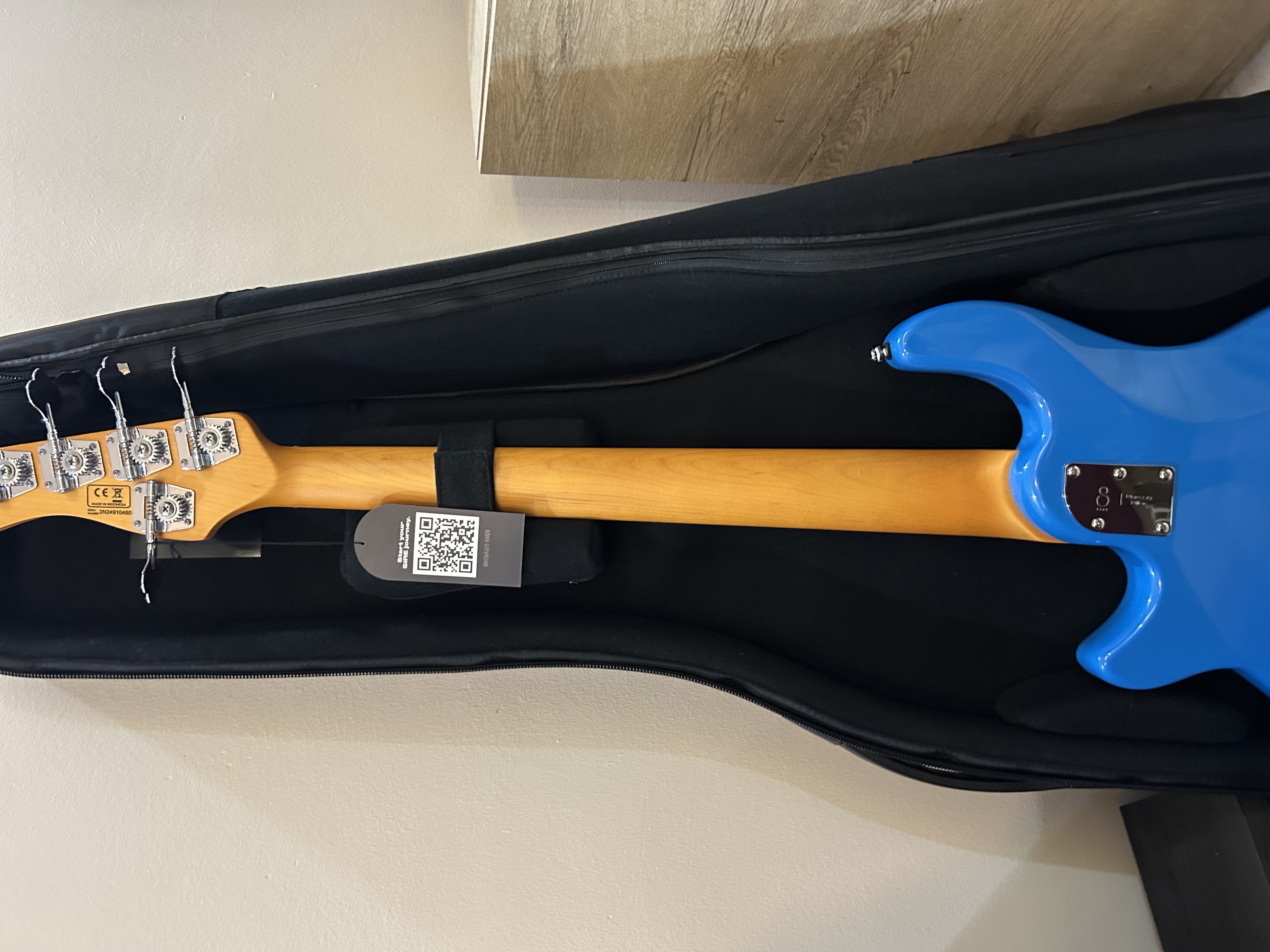 Marcus Miller Sire Z3 5 telli bas gitar 9