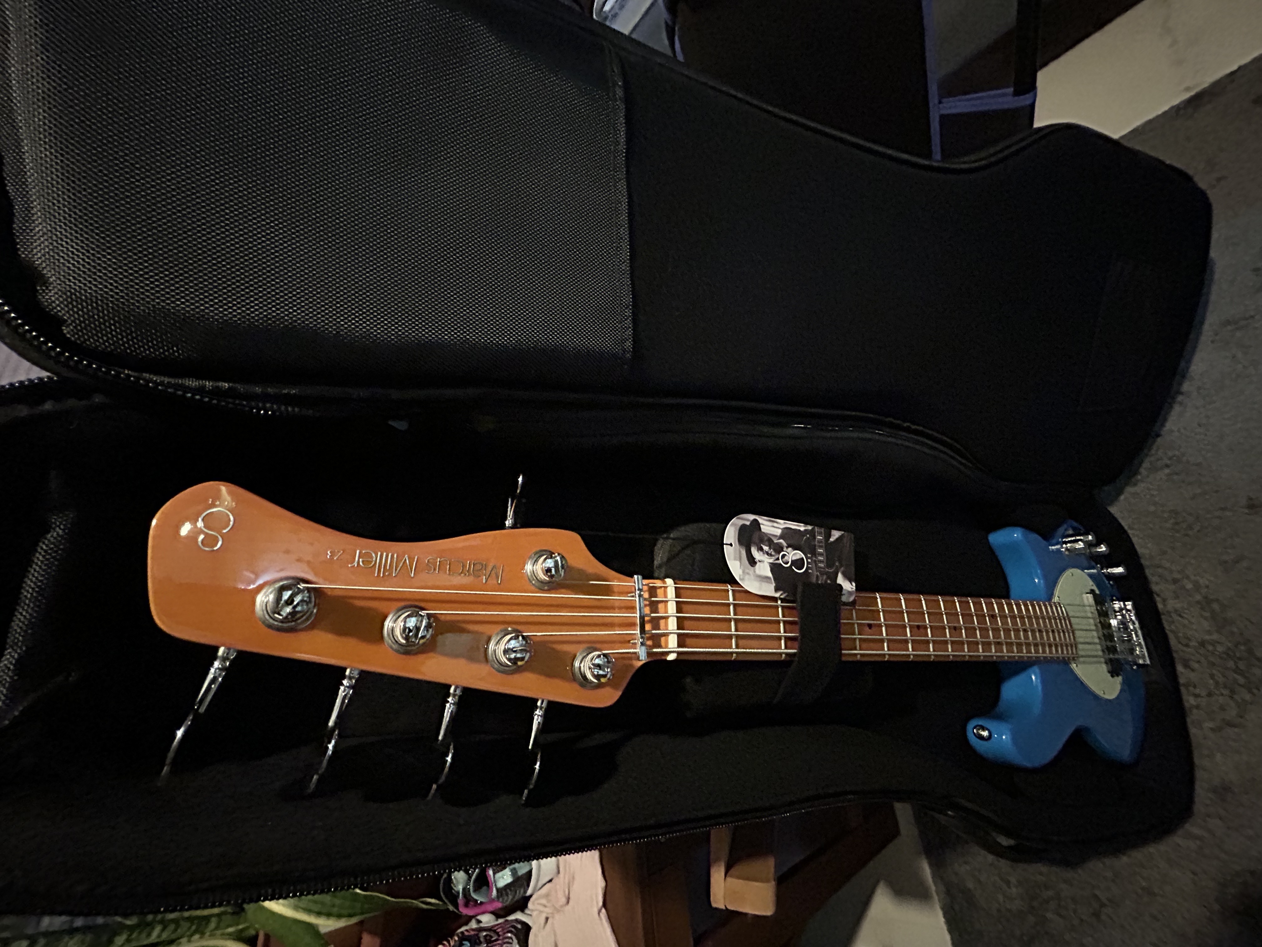 Marcus Miller Sire Z3 5 telli bas gitar 6