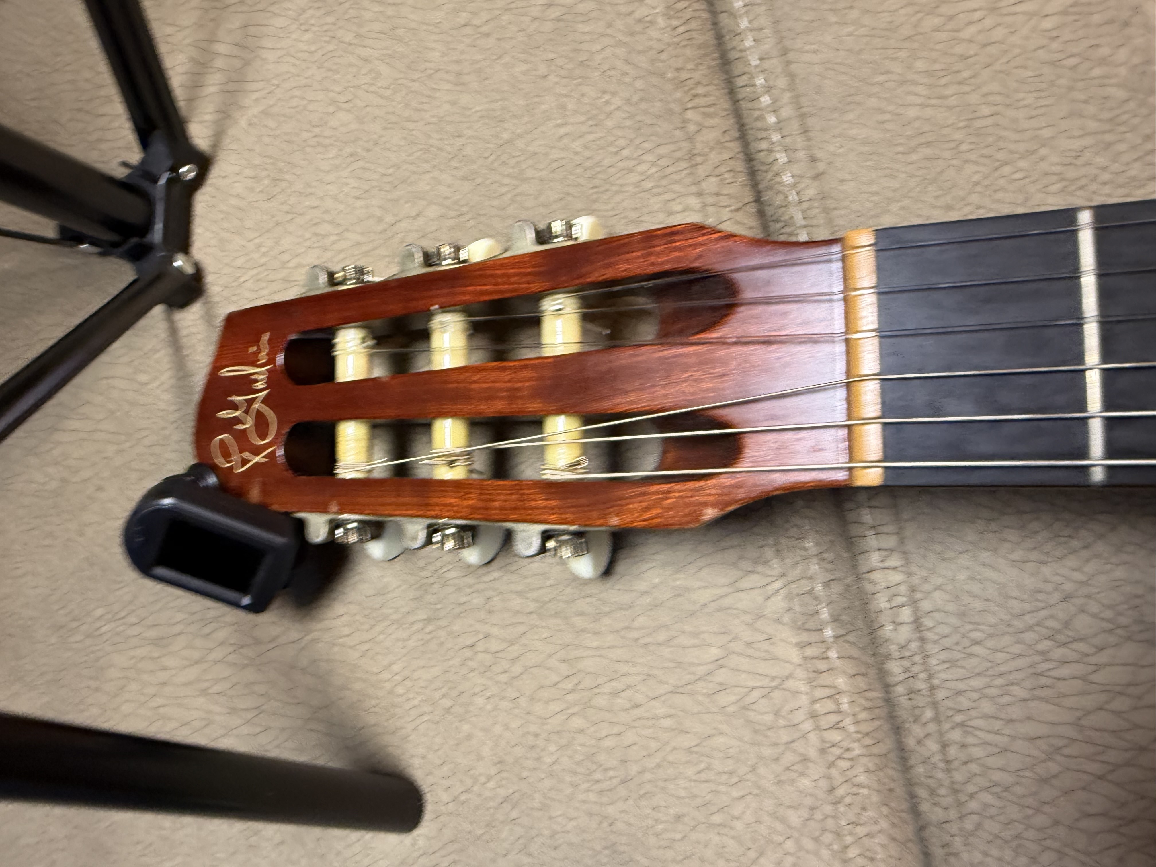 godin multiac grand concert sa 4