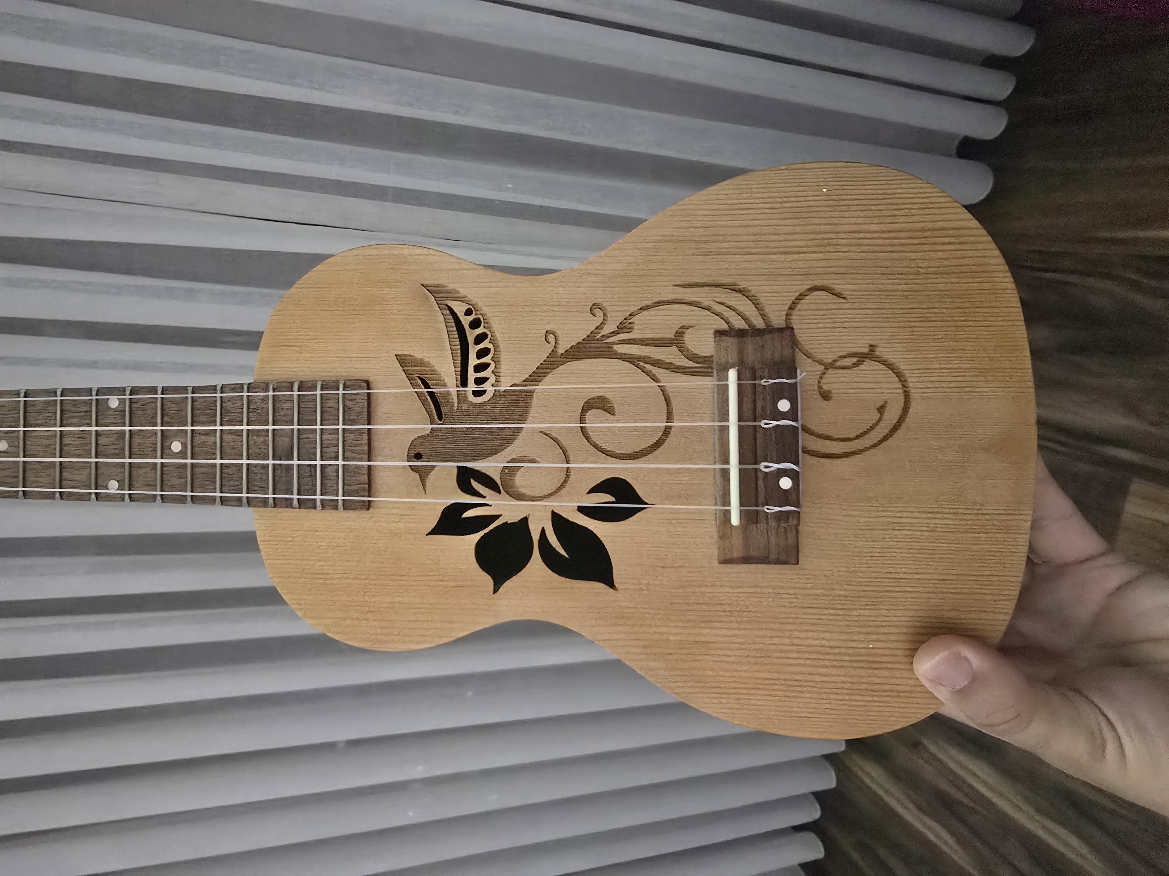 PUKA MARKA CONCERT UKULELE 3