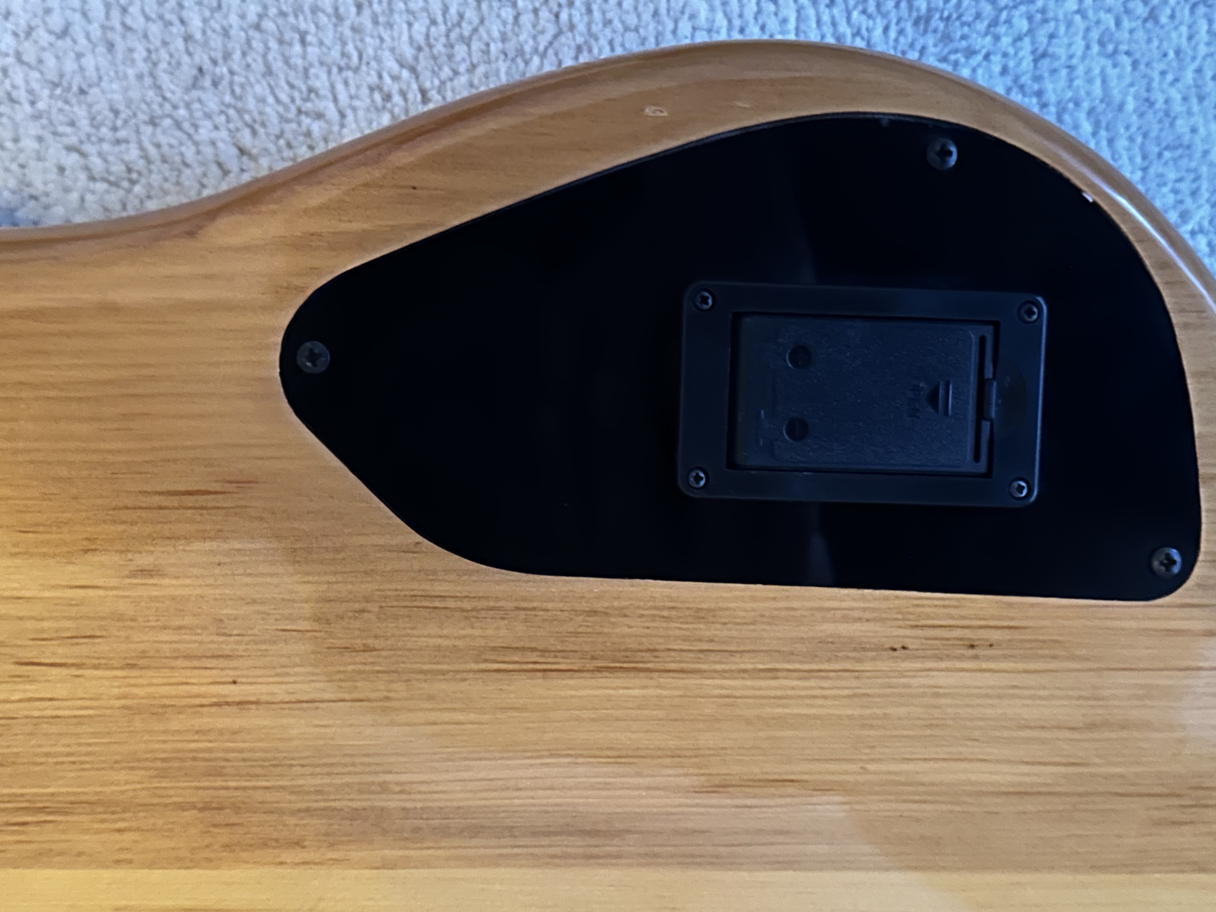 Fodera 4 telli Solak bas gitar 6