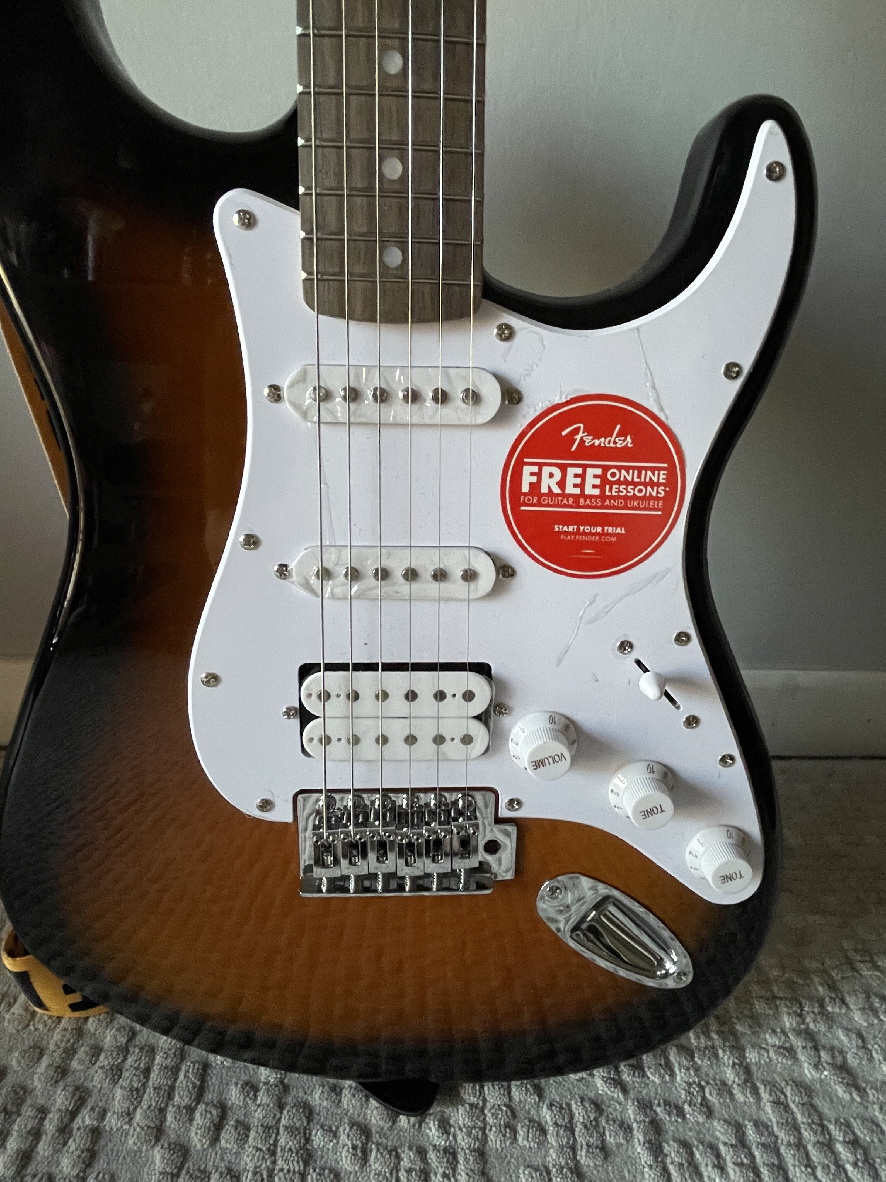 FENDER SQUIER BULLET STRAT HSS BSB - SIFIR 3