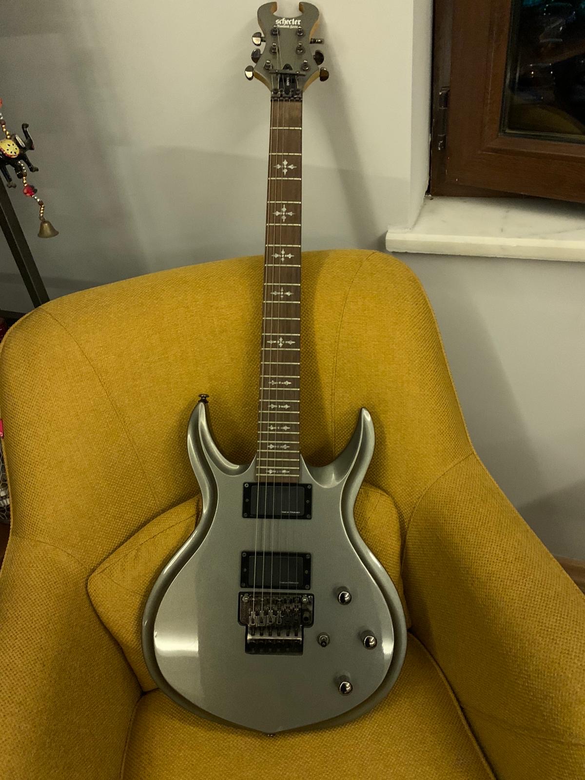 Schecter 3239 Devil-6 FR Titanium 4