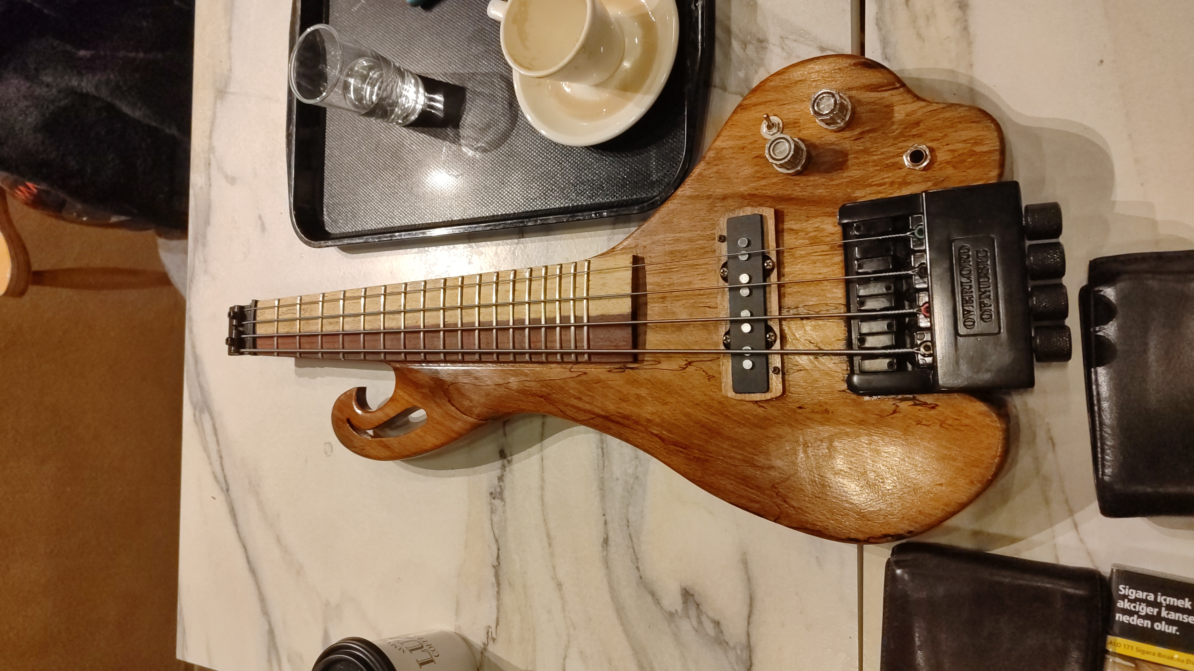 Wing El yapımı tasarım gitar 2