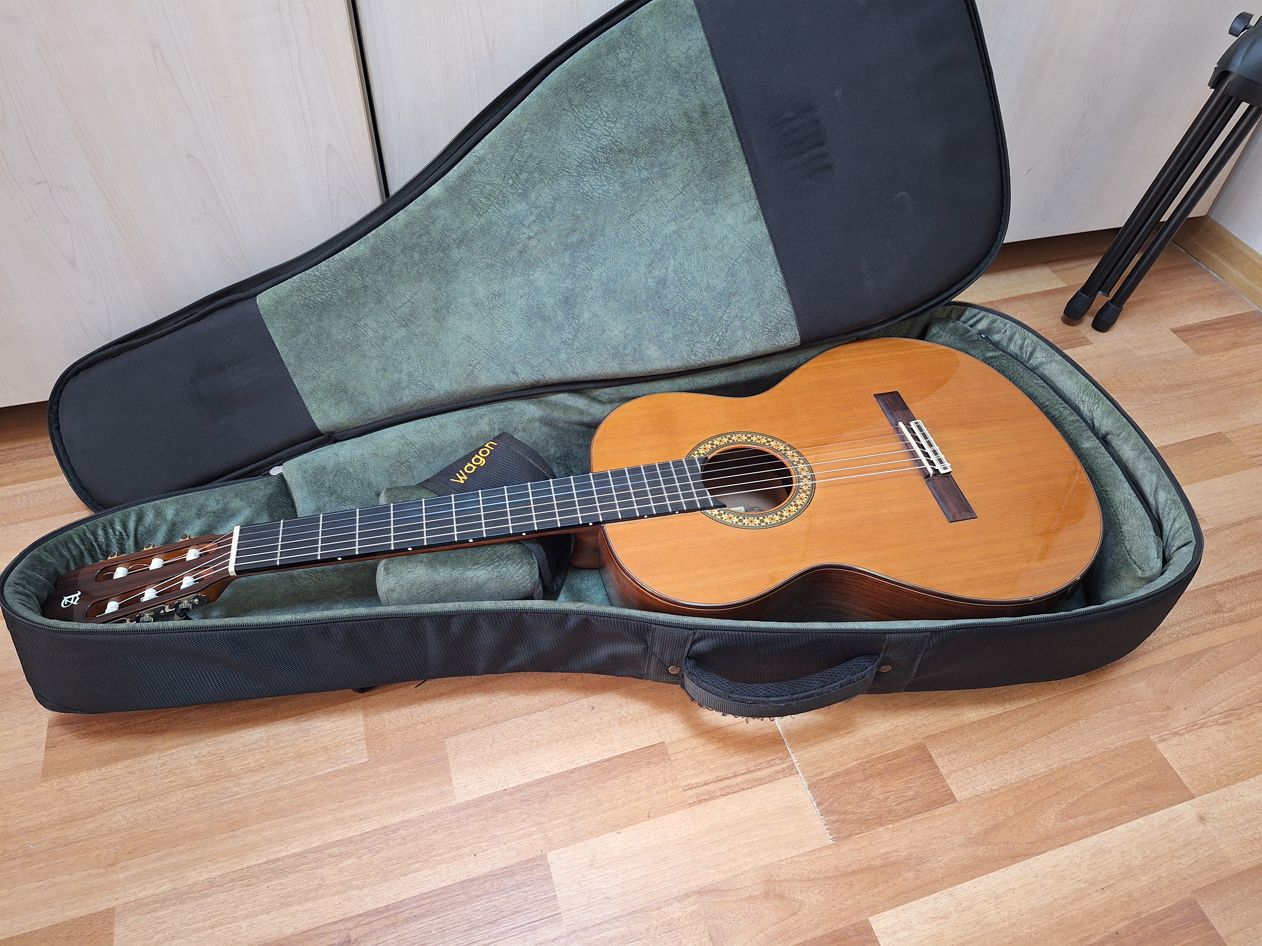 Alhambra 4P Klasik Gitar 1