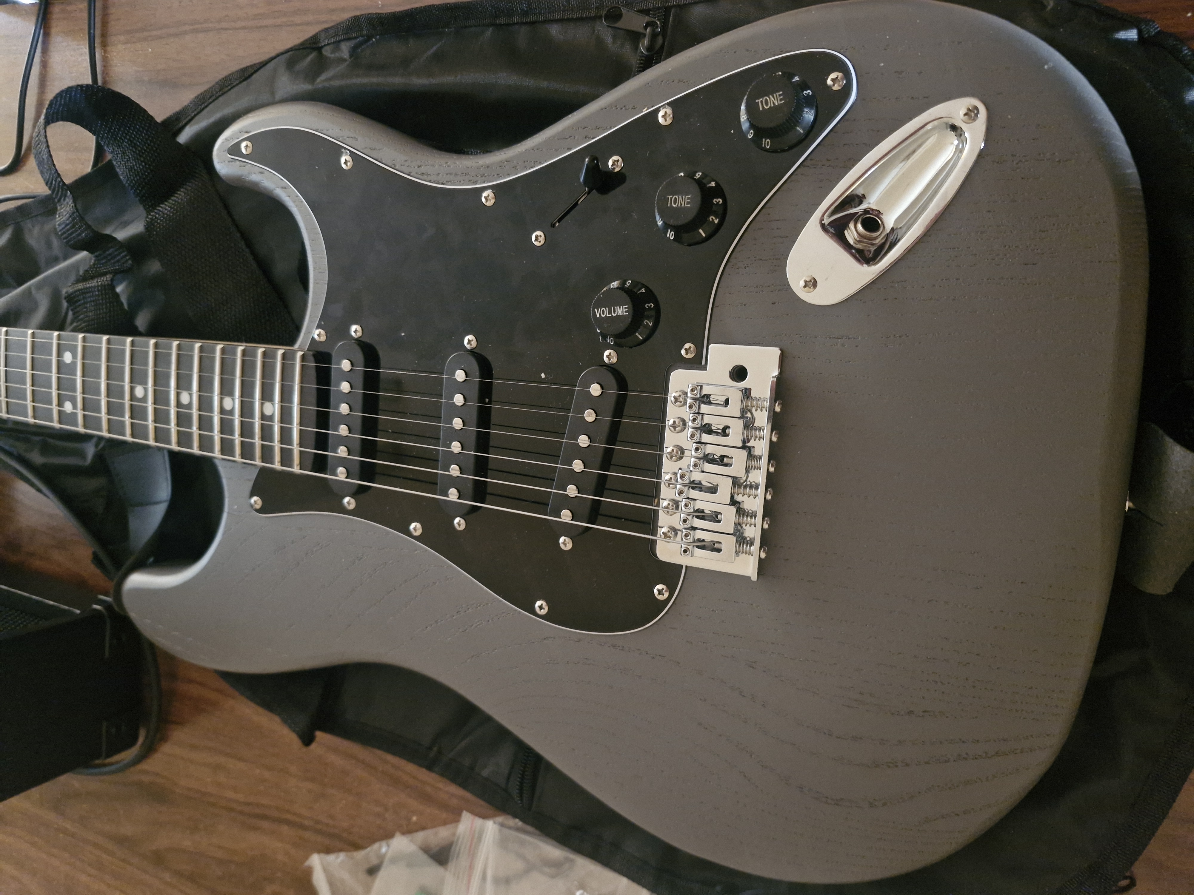 Donner DST-80 Elektro Gitar 2