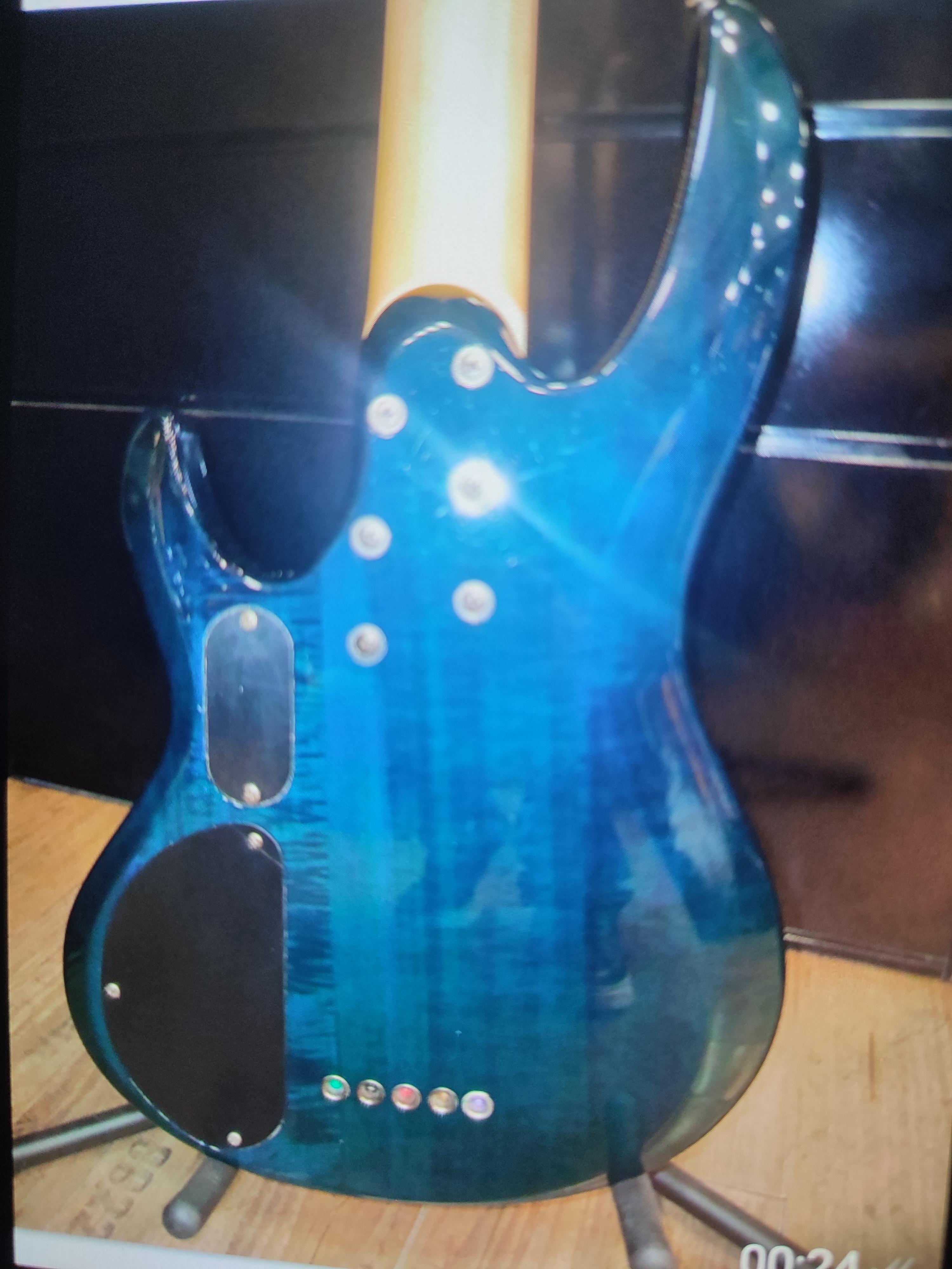 LTD 5 TELLİ BAS GİTAR 3