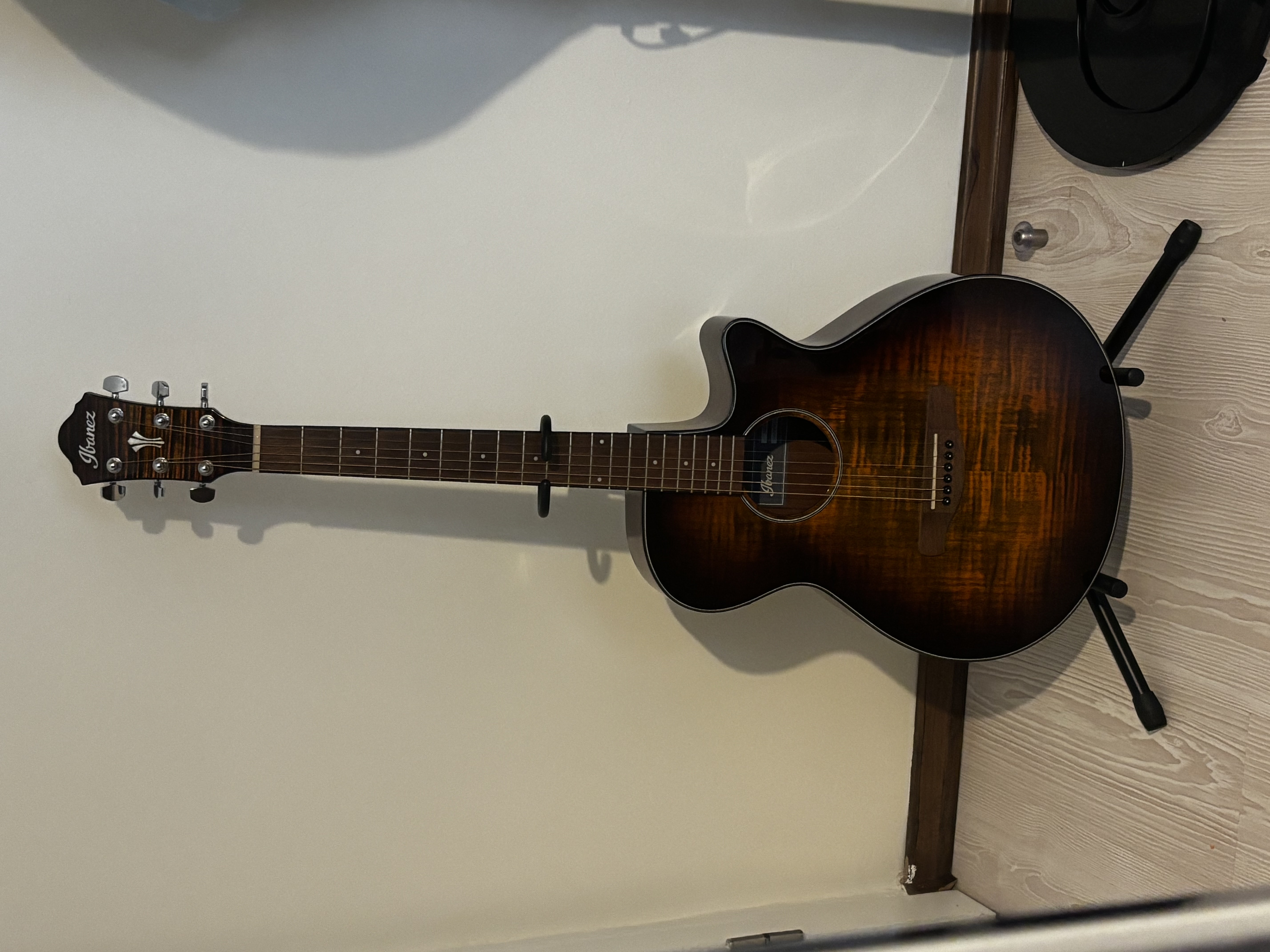 Ibanez AEG70 TIH - nadir renkli 1