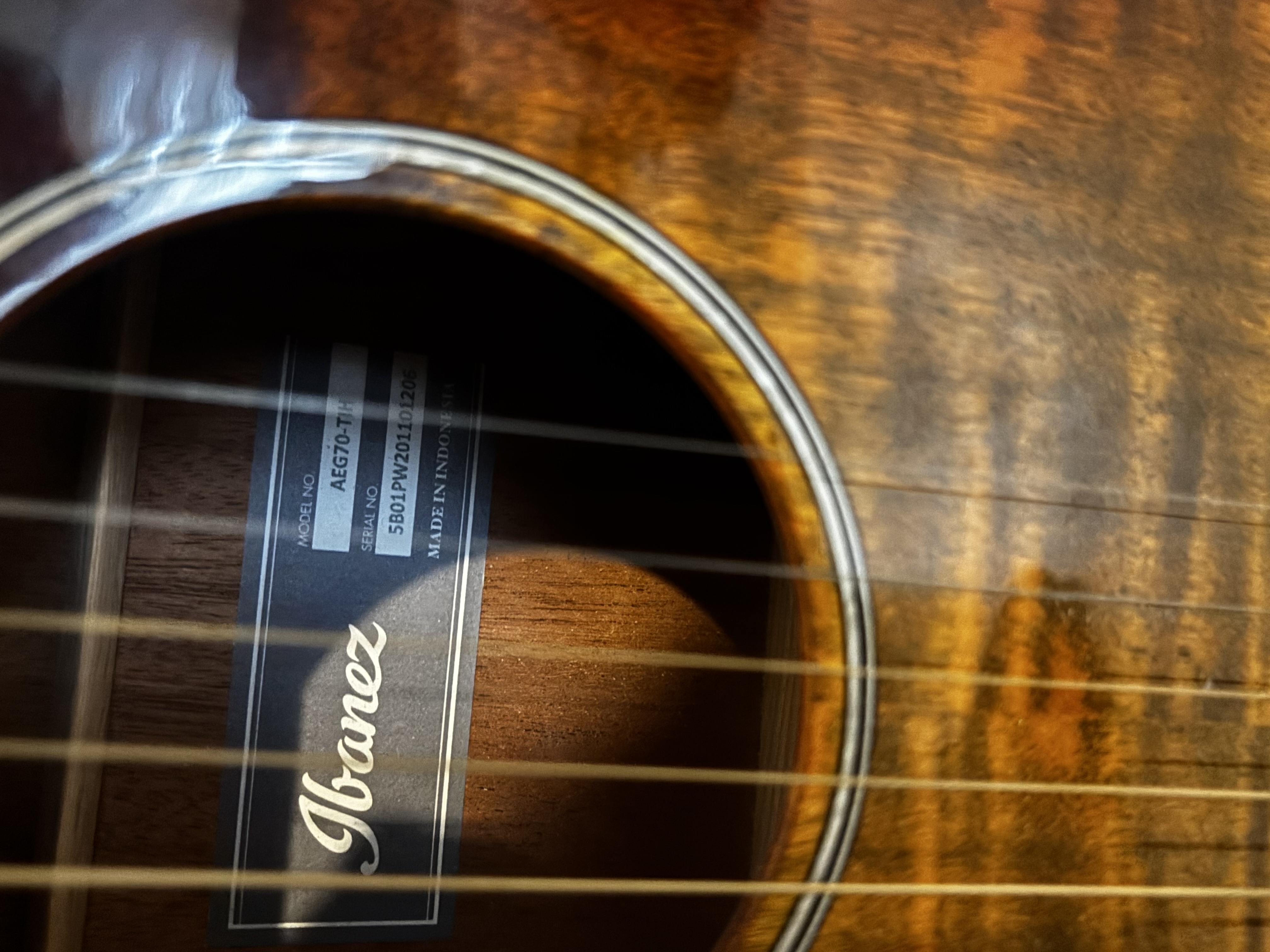 Ibanez AEG70 TIH - nadir renkli 3