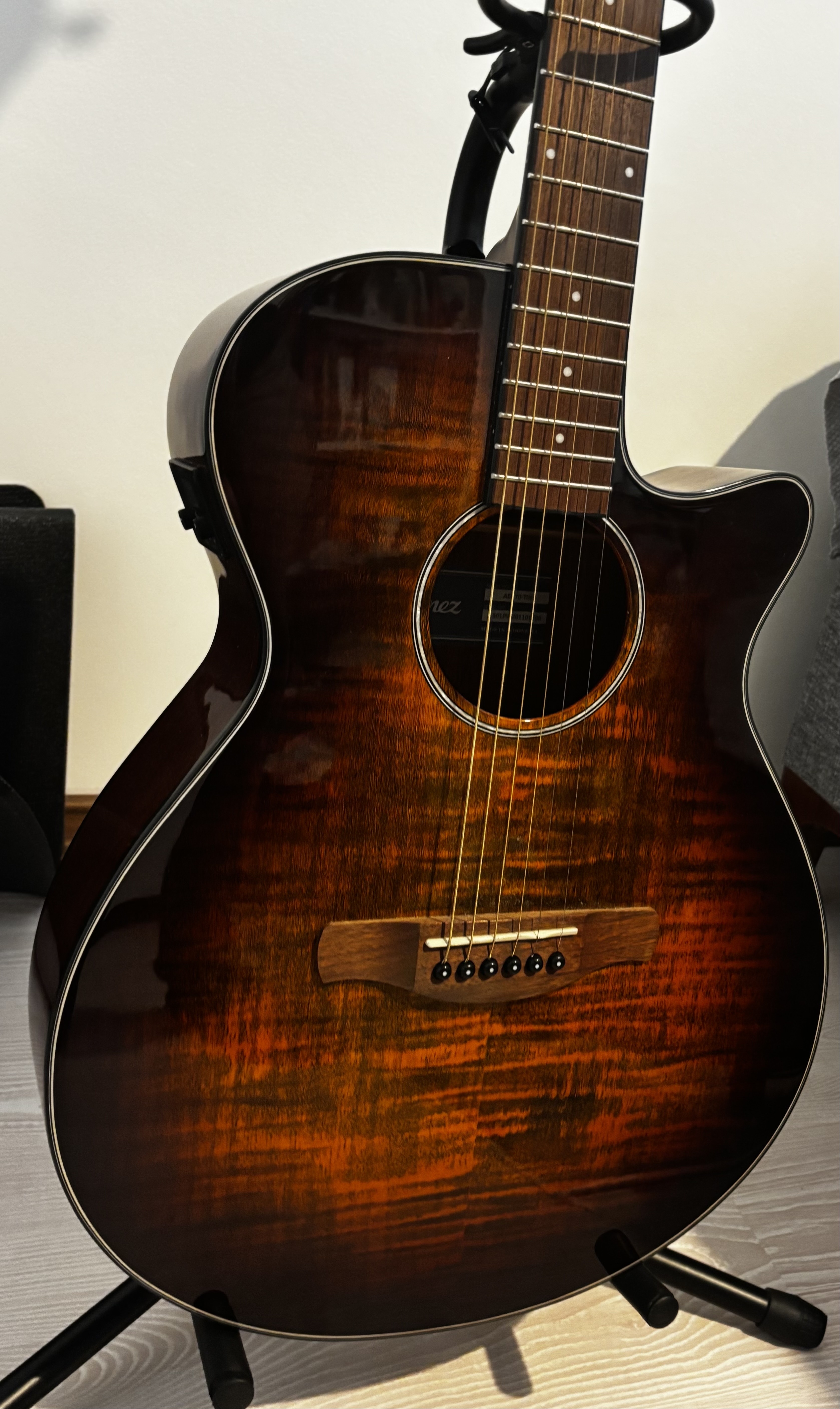 Ibanez AEG70 TIH - nadir renkli 2