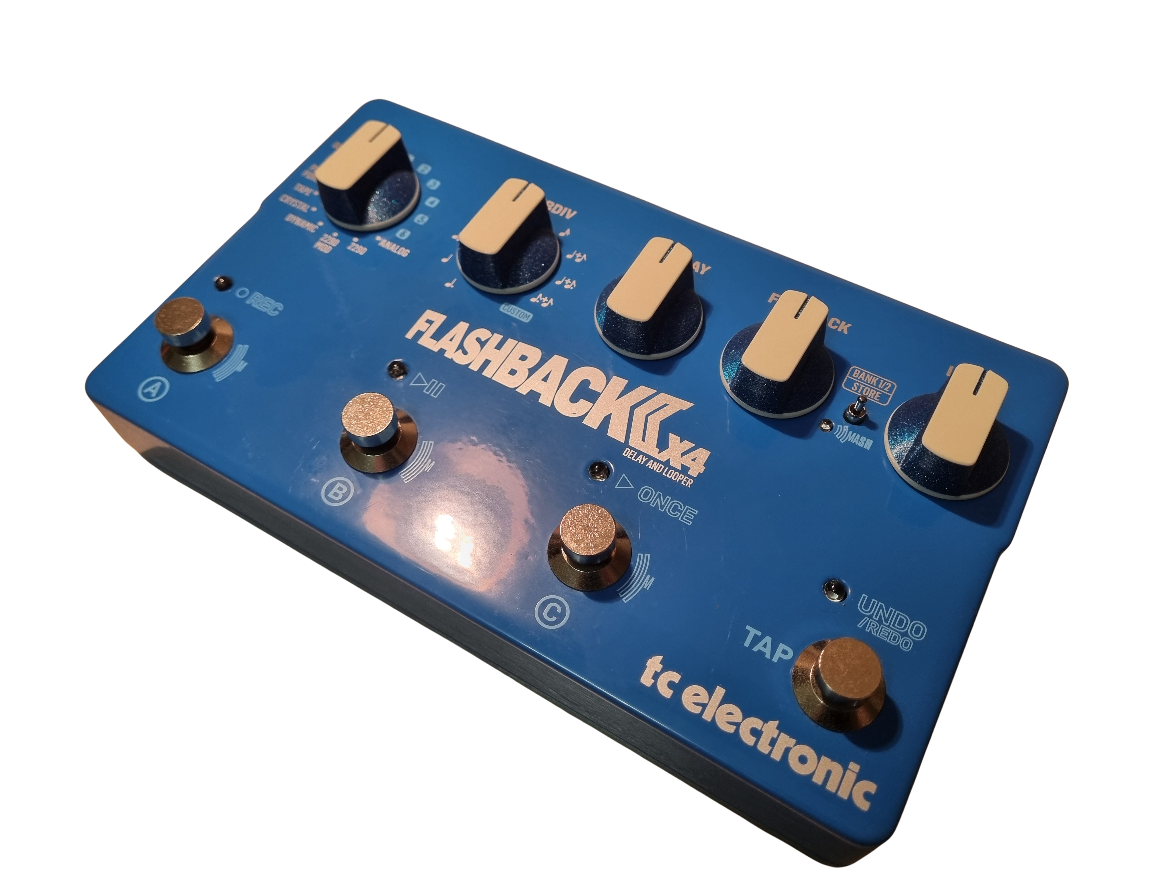 TC Electronic Flashback 2x4 Delay Pedalı 1