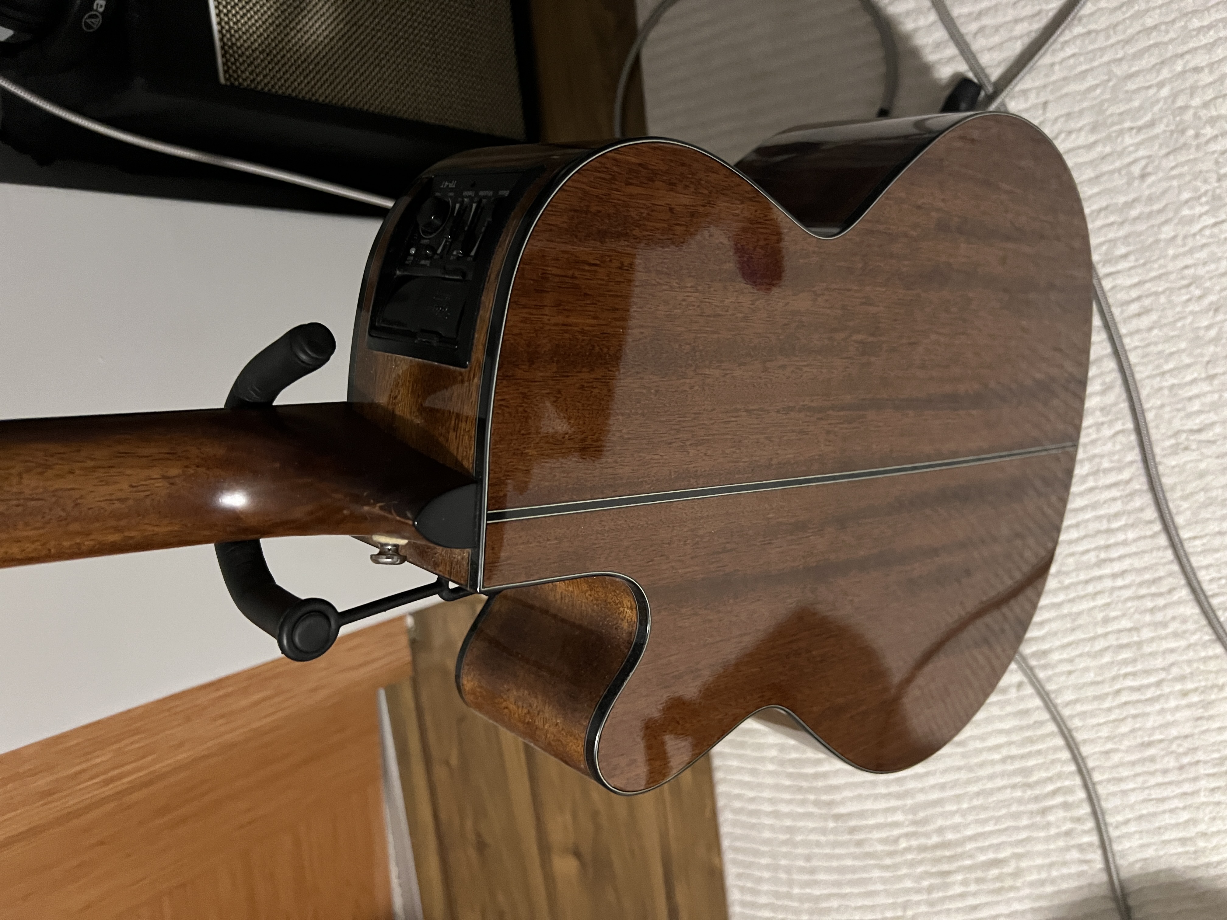 Takamine GN15CE NAT SERIES 15 Elektro Akustik Gitar 5