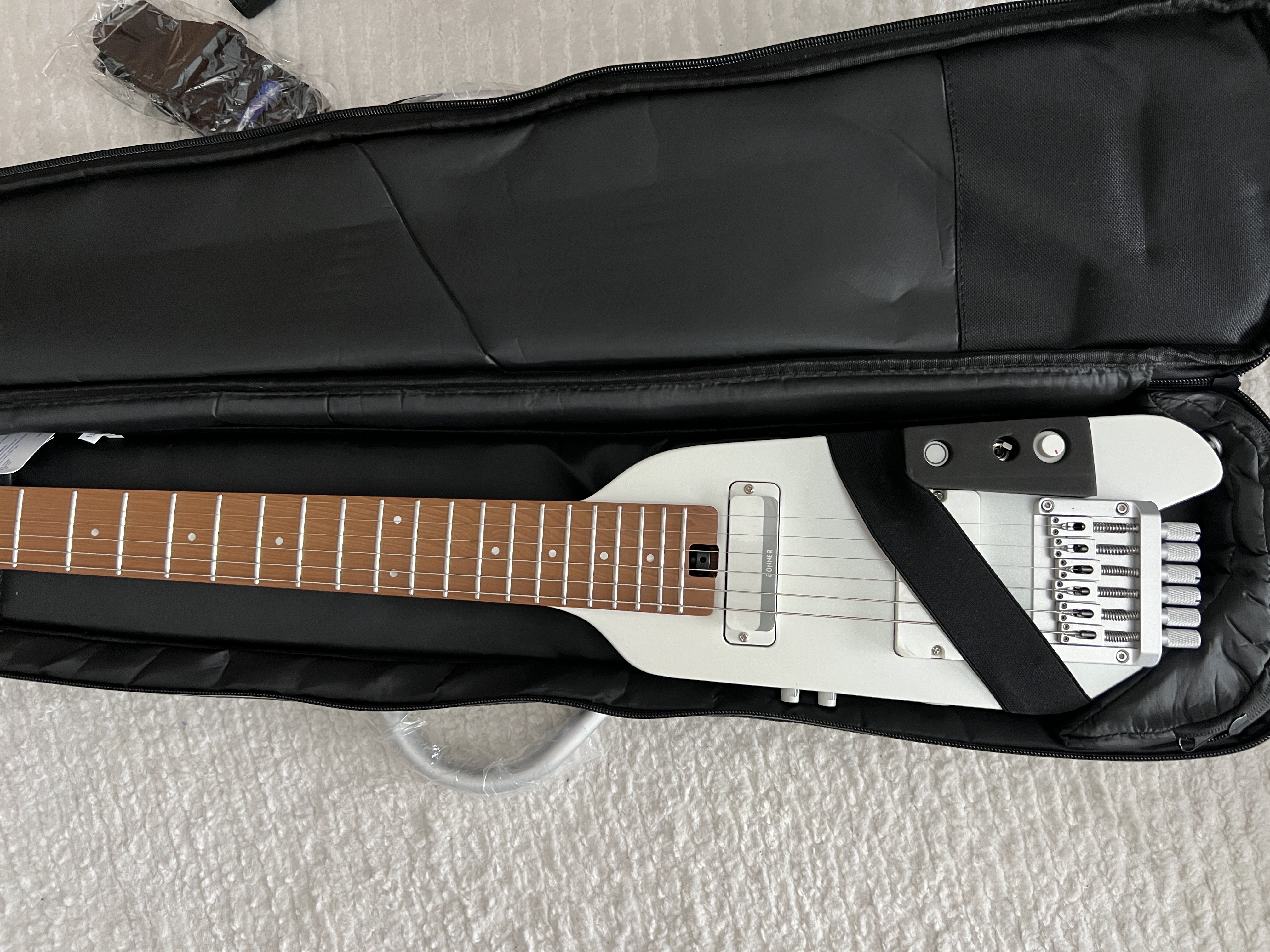 Donner HUSH™ X Pro Elektro Gitar (Beyaz) 6