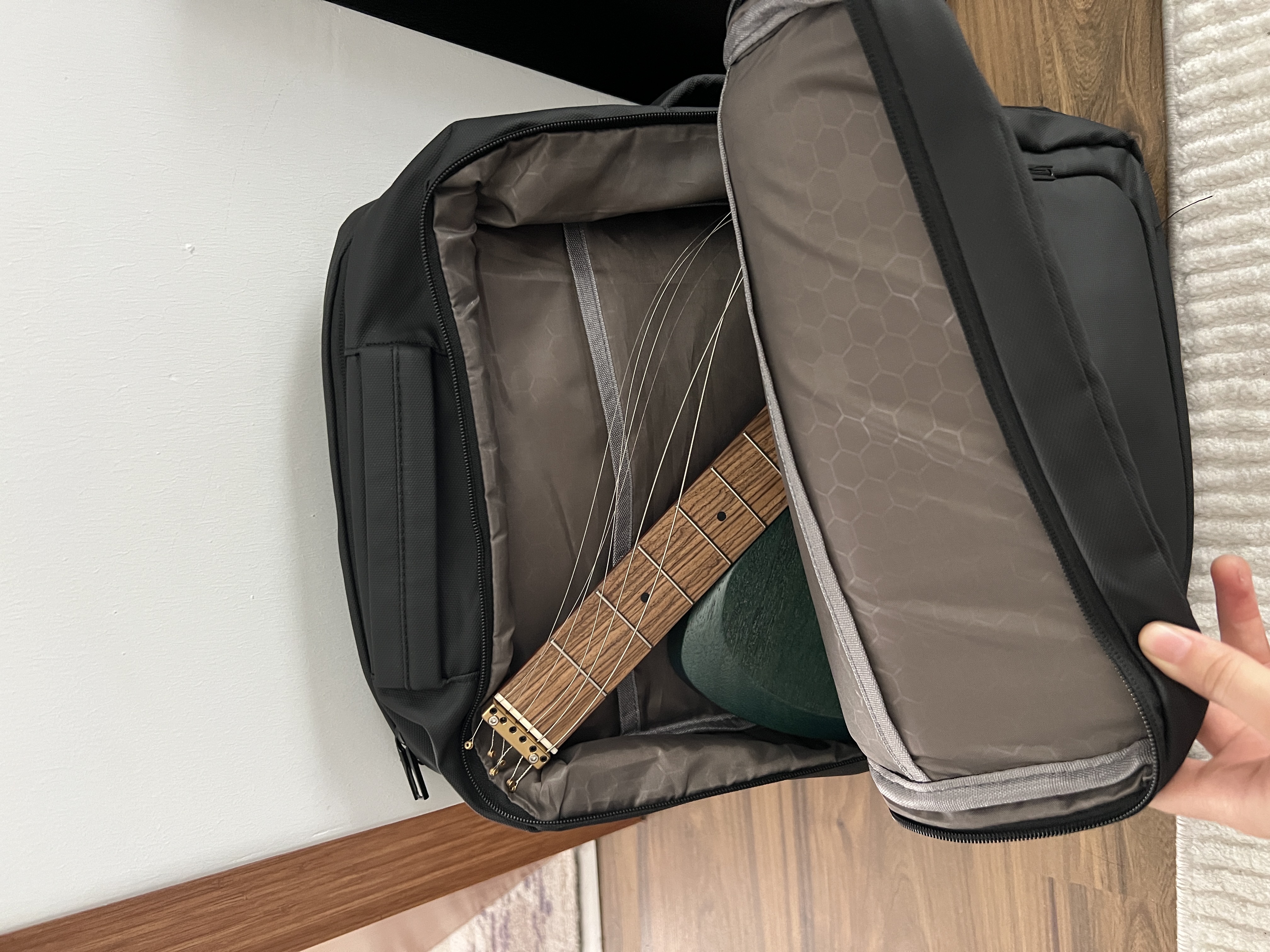 Makeev Easy Fold Custom Travel Electric Guitar 8