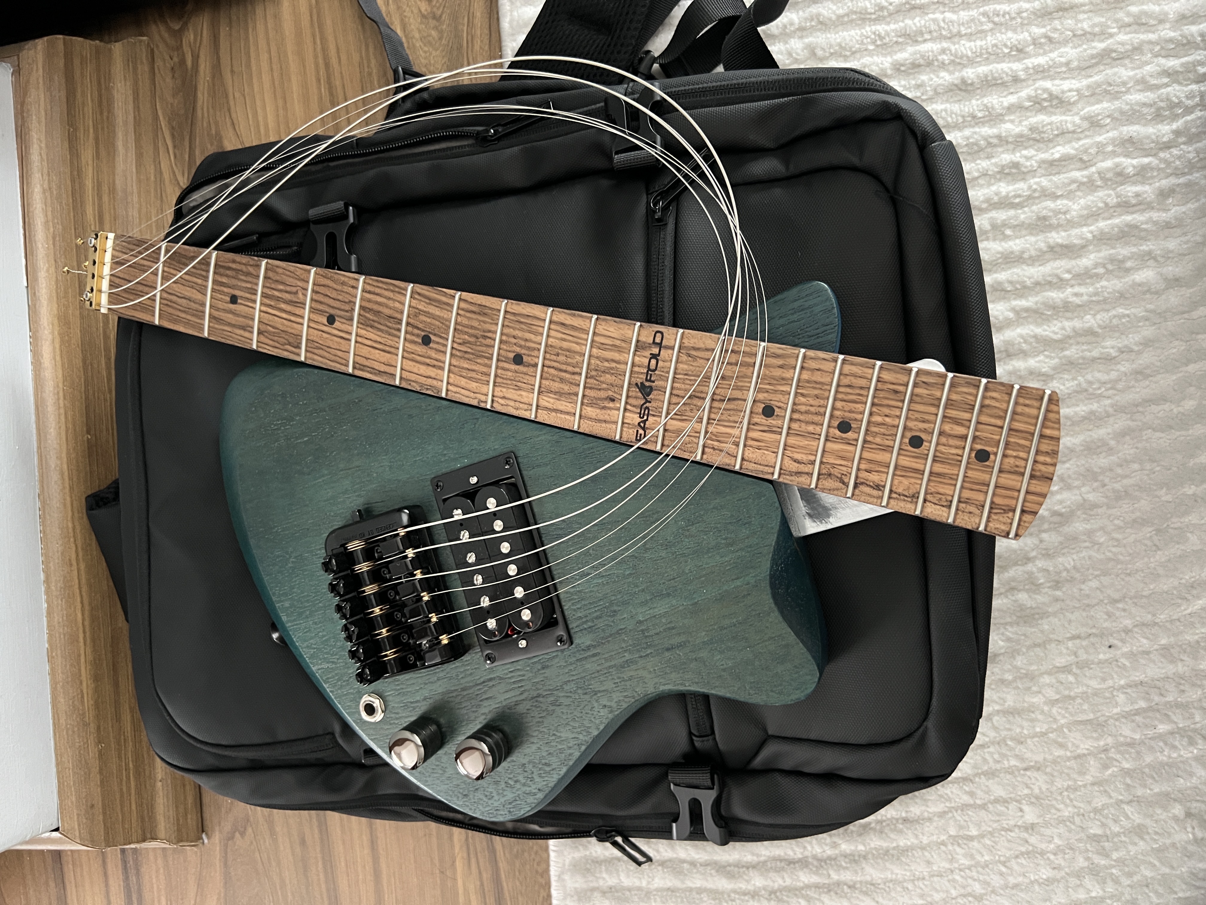 Makeev Easy Fold Custom Travel Electric Guitar 2